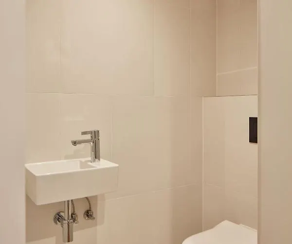 דירה Days - Designer Apts - Garage - Terrace - Easy Access *