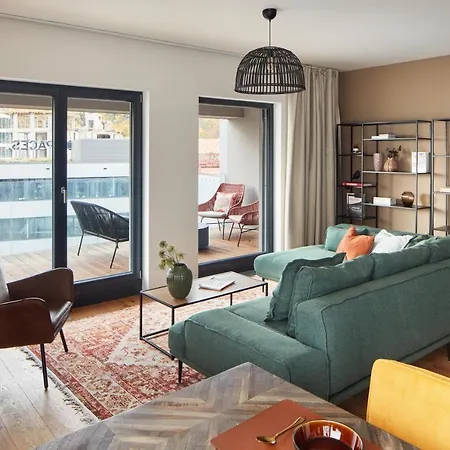 Days - Designer Apts - Garage - Terrace - Easy Access Apartment