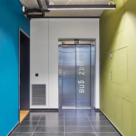 Days - Designer Apts - Garage - Terrace - Easy Access Apartment *