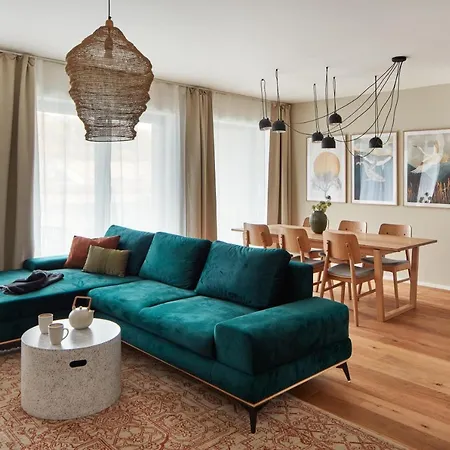Days - Designer Apts - Garage - Terrace - Easy Access Apartment