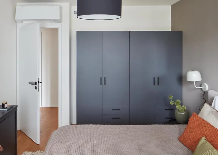 Days - Designer Apts - Garage - Terrace - Easy Access * Prag