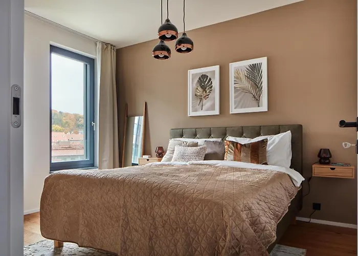 Days - Designer Apts - Garage - Terrace - Easy Access * Prag